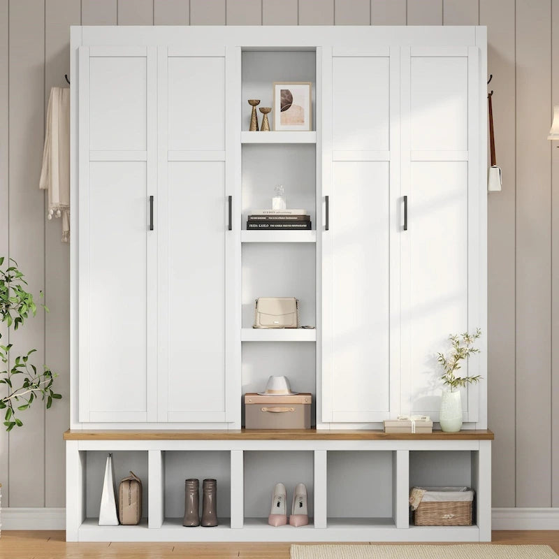 Garderobe im Landhausstil mit Sitzbank, Stauraum, 4 Schränken und 6 Haken