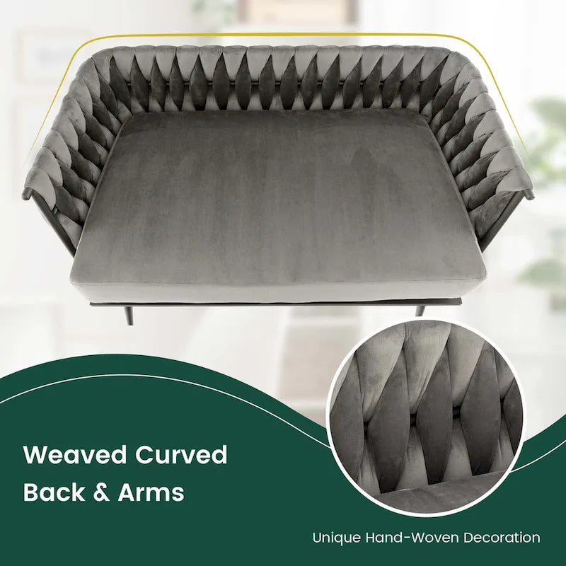 Samt-Loveseat mit geflochtenen Armlehnen und zwei Kissen